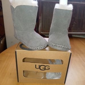 INFANT SMALL 2/3 6-12 MONTHS GREY UGG CADEN